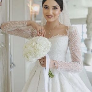 🆕 Elegant Floral Bridal Bouquet